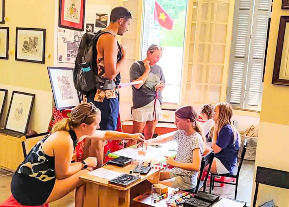 Photograph the creative spirit of Hue’s art sessions